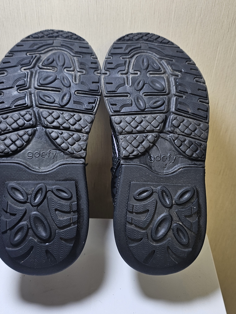 GDefy Gravity Defyer Walking Shoes Size 8 Black Purple Comfort Sneakers - Picture 13 of 13